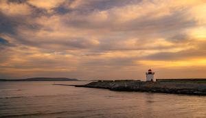 Paul Dennis-Burry Port Lighthouse-20